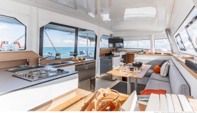 image catamaran excess 11