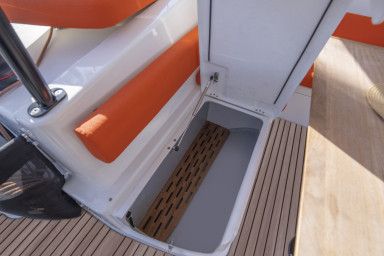 EXCESS-13-interior-slider-09