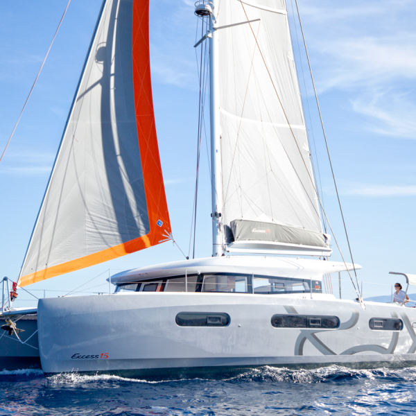 INSPIRIERT VOM REGATTASPORT, GEBAUT FÜR FAHRTENSEGELN