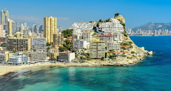 https://www.excess-catamarans.com/media/cache/public_cover/2025/09/2694-cover-event-valencia.jpg