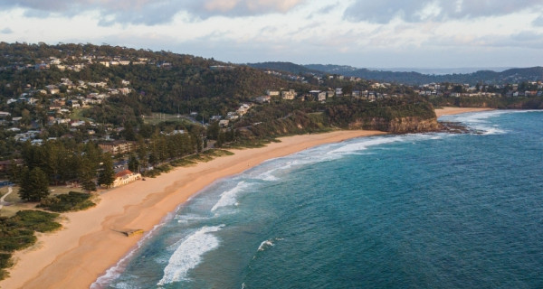 https://www.excess-catamarans.com/media/cache/public_cover/2025/09/7657-cover-event-newport-australia.jpg
