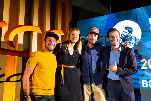 Die Auslieferung einer Excess 11 an den Gewinner der Excess Challenge
